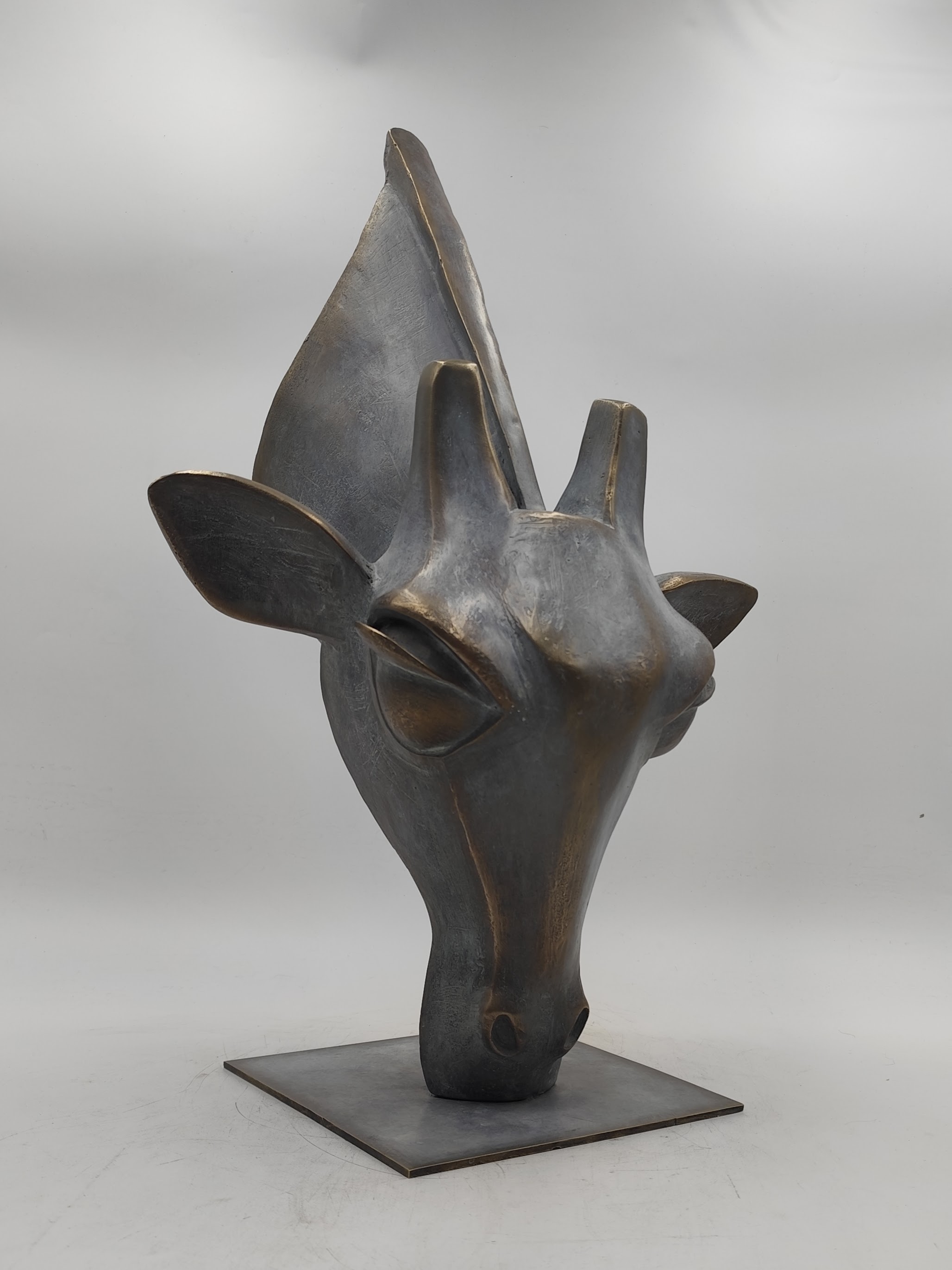 Girafe, bronze d'art 2/8 - Victoire Chambry