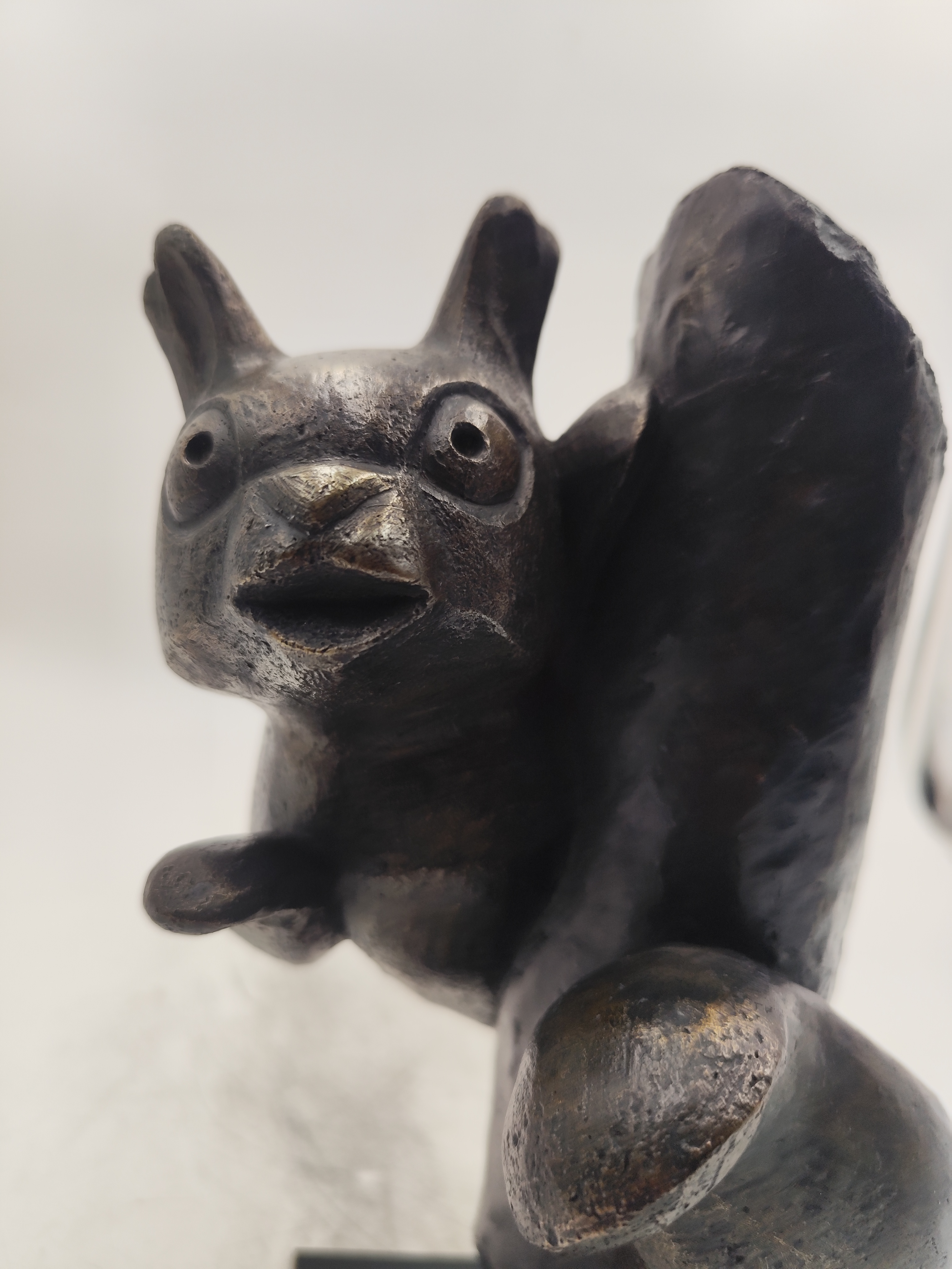 Ecureuil Sculpture en bronze, Victoire Chambry