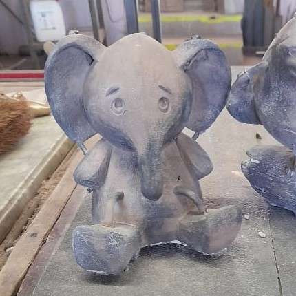 Doudou éléphant Victoire Chambry brut de fonderie, à ciseler